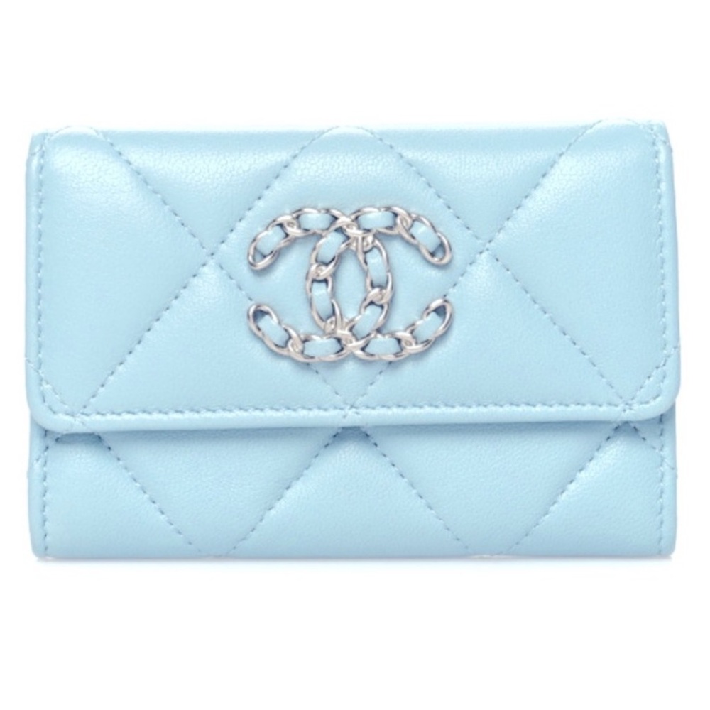 CHANEL 19 Coin Flap Wallet 
in Blue Quilted Lambskin - Authentic - Picture 9 of 9